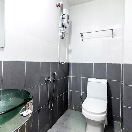 Super Oyo 258 Hotel Smc Alam Avenue Shah Alam Ngoại thất bức ảnh