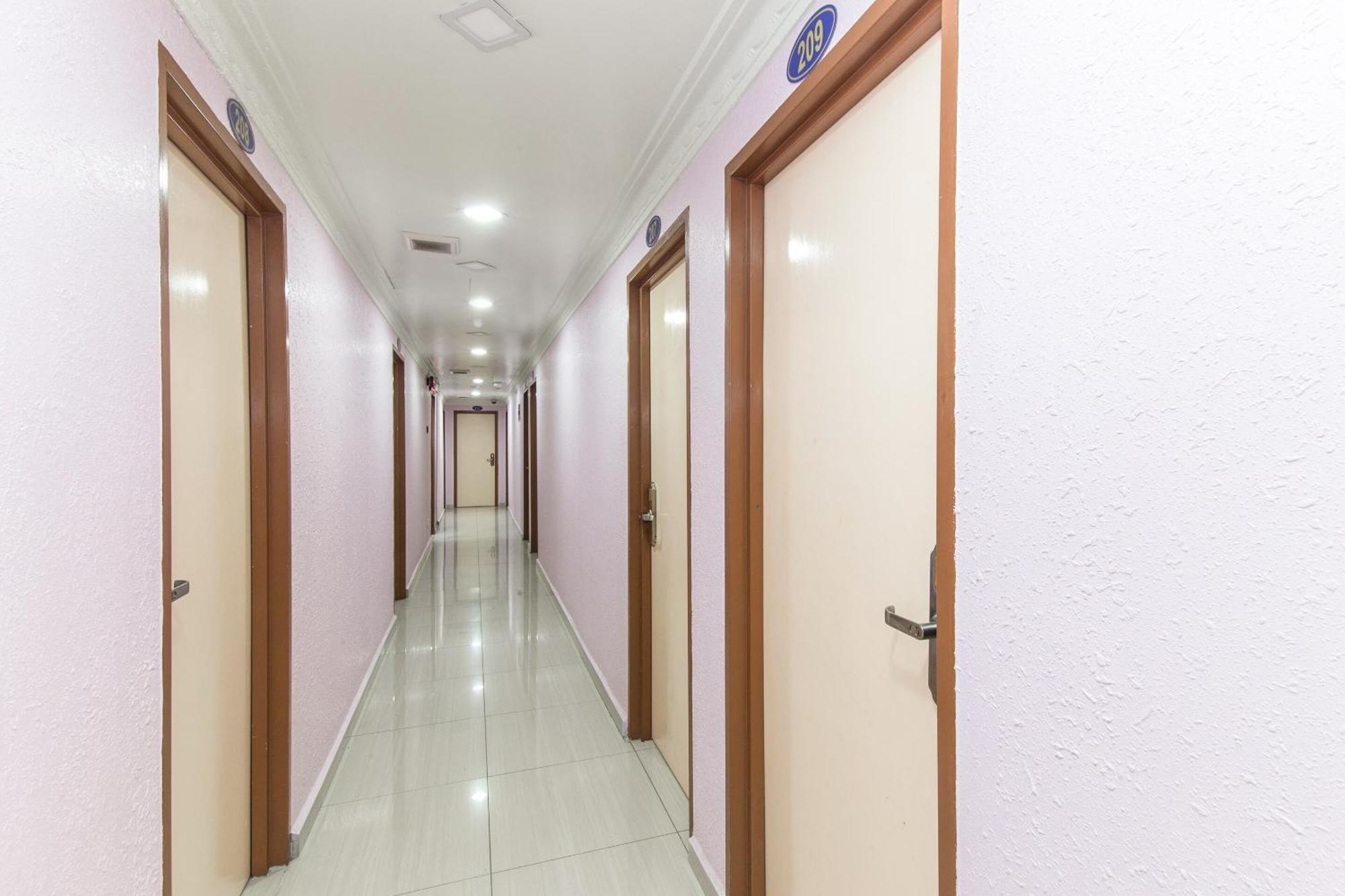 Super Oyo 258 Hotel Smc Alam Avenue Shah Alam Ngoại thất bức ảnh